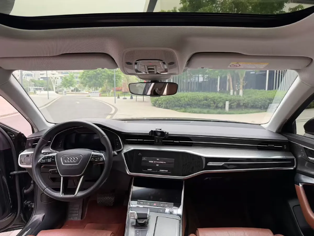 2020 Audi A6L 2.0T 224HP L4 7DCT,autocango,china used car exporter,china ev exporter,chinese used car exporter,chinese used ev exporter