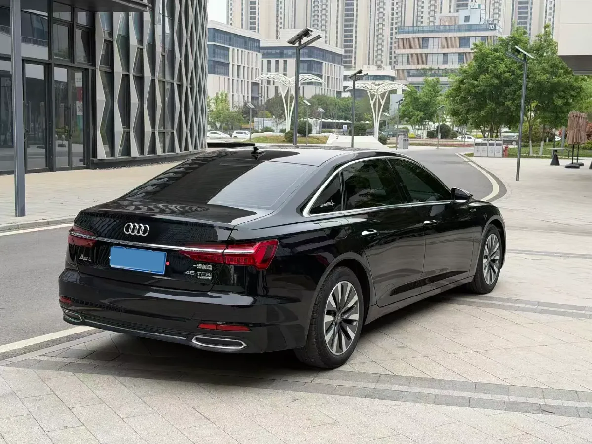 2020 Audi A6L 2.0T 224HP L4 7DCT,autocango,china used car exporter,china ev exporter,chinese used car exporter,chinese used ev exporter