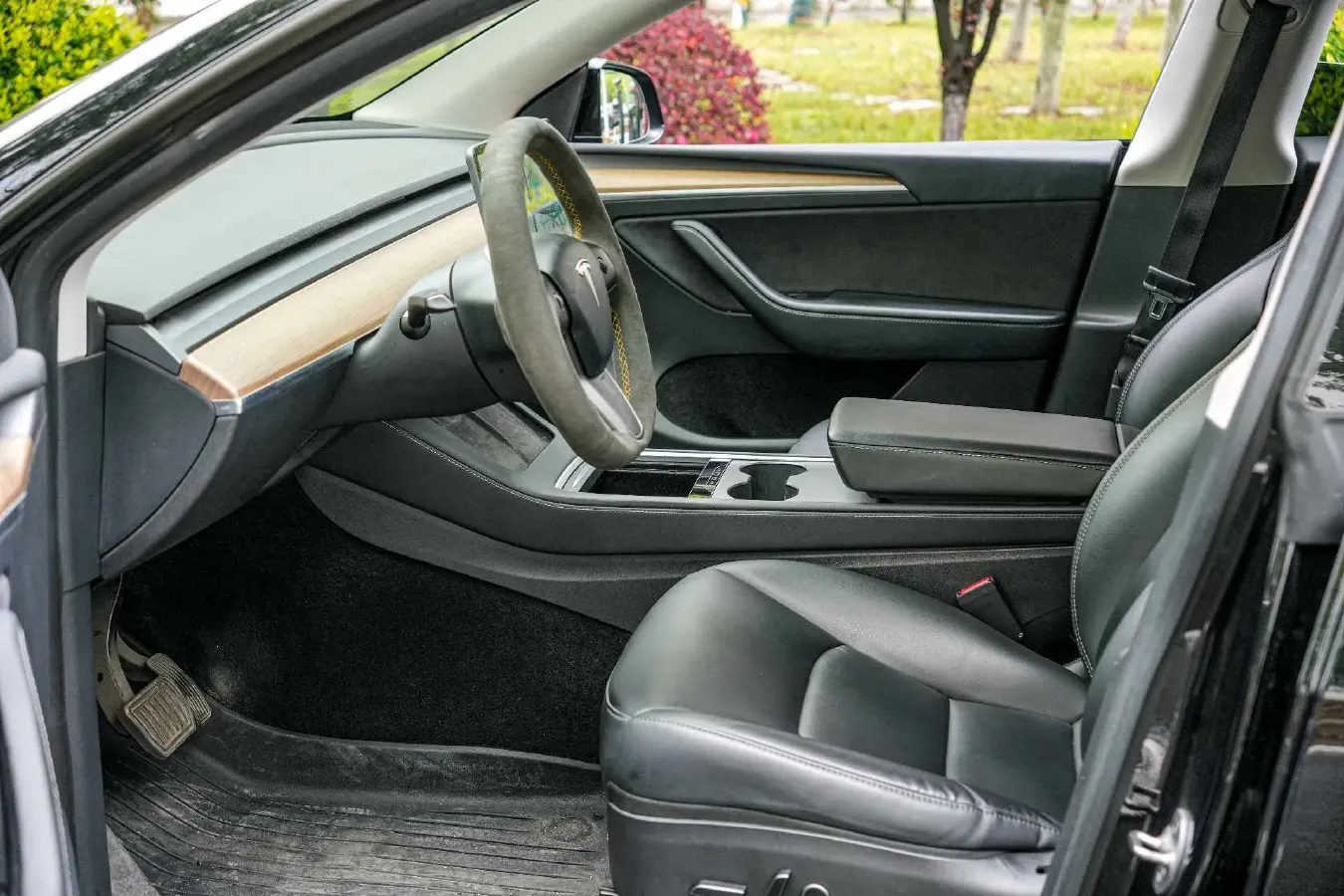 2021 Tesla Model Y BEV 60KWH,autocango,china used car exporter,china ev exporter,chinese used car exporter,chinese used ev exporter