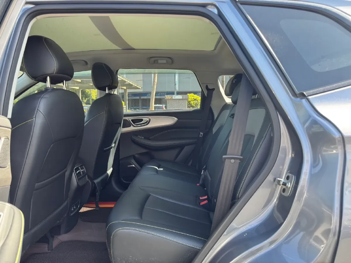 2020 Roewe RX5 1.5T 173HP L4 7DCT,autocango,china used car exporter,china ev exporter,chinese used car exporter,chinese used ev exporter