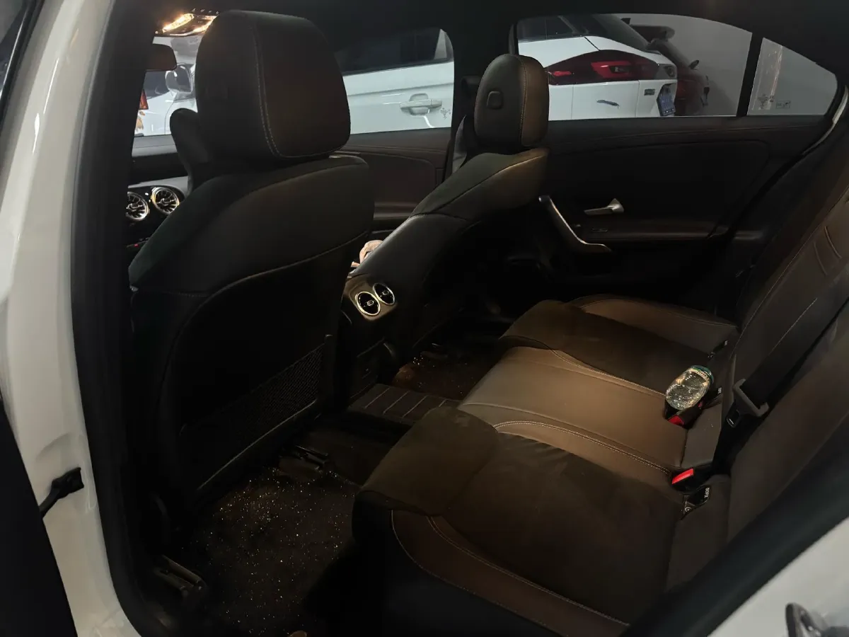 2022 Mercedes-Benz A Class 1.3T 163HP L4 7DCT,autocango,china used car exporter,china ev exporter,chinese used car exporter,chinese used ev exporter