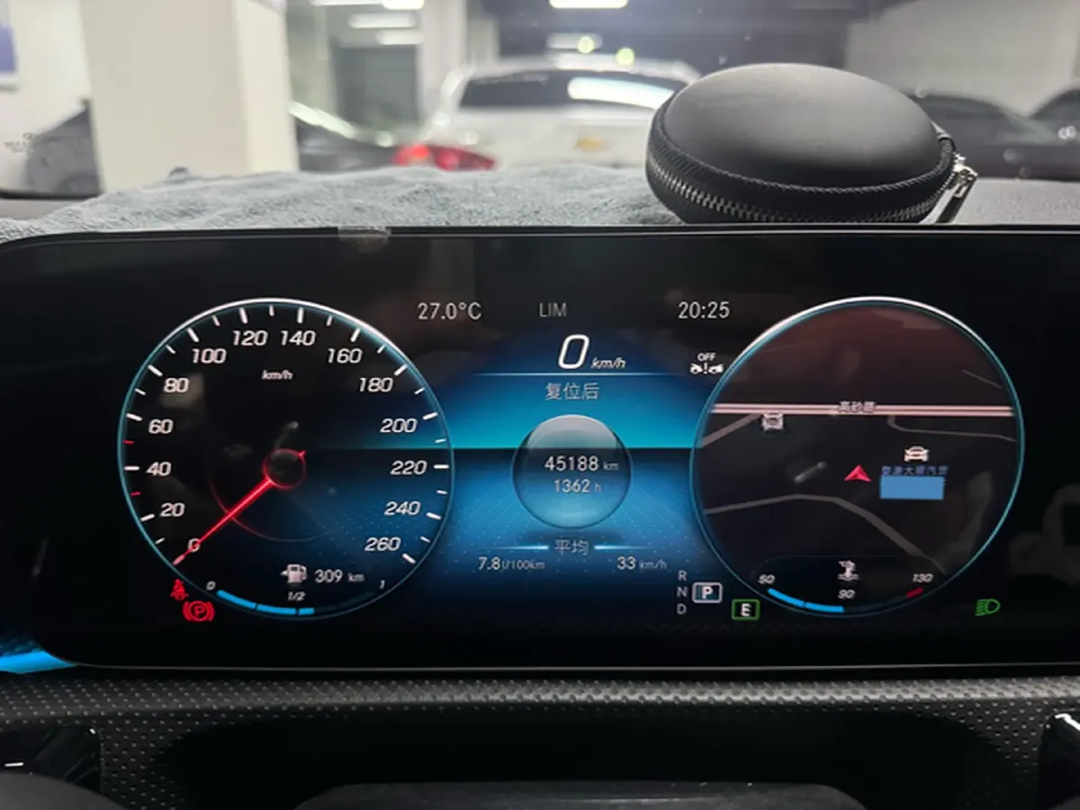 2022 Mercedes-Benz A Class 1.3T 163HP L4 7DCT,autocango,china used car exporter,china ev exporter,chinese used car exporter,chinese used ev exporter