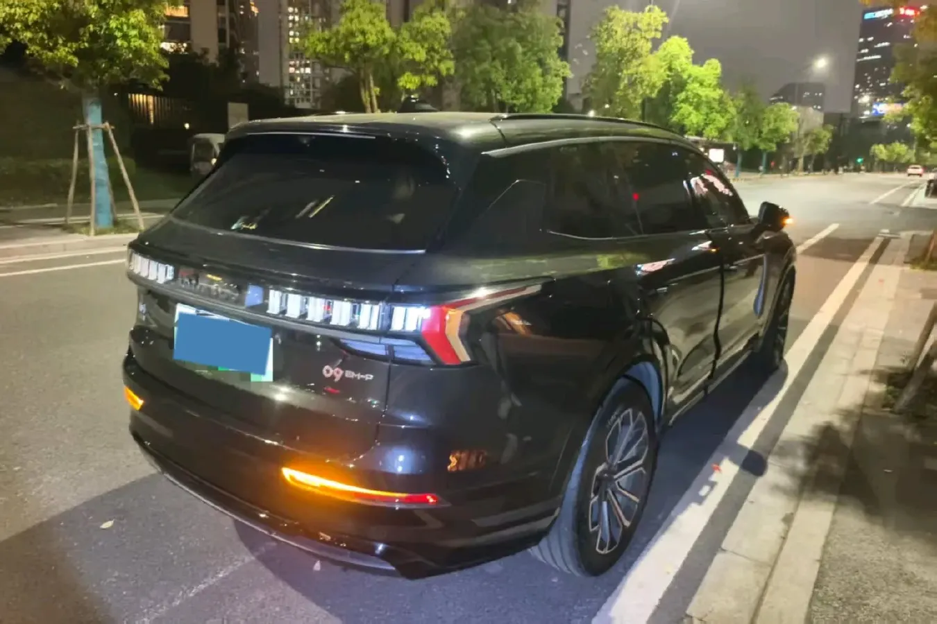 2023 LYNK&CO 09 EM-P 2.0T 254HP L4 3DHT PHEV 40.1KWH,autocango,china used car exporter,china ev exporter,chinese used car exporter,chinese used ev exporter