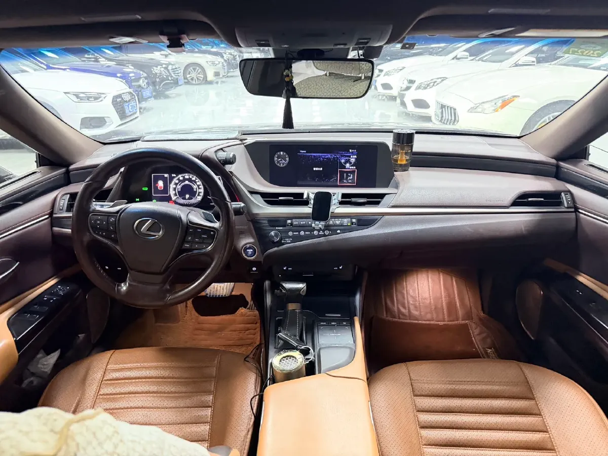 2018 Lexus ES 2.5L 178HP L4 E-CVT Hybrid,autocango,china used car exporter,china ev exporter,chinese used car exporter,chinese used ev exporter