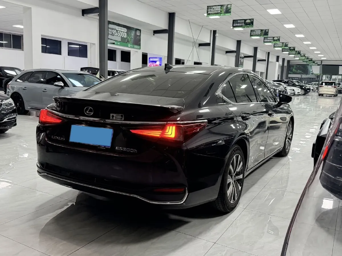 2018 Lexus ES 2.5L 178HP L4 E-CVT Hybrid,autocango,china used car exporter,china ev exporter,chinese used car exporter,chinese used ev exporter