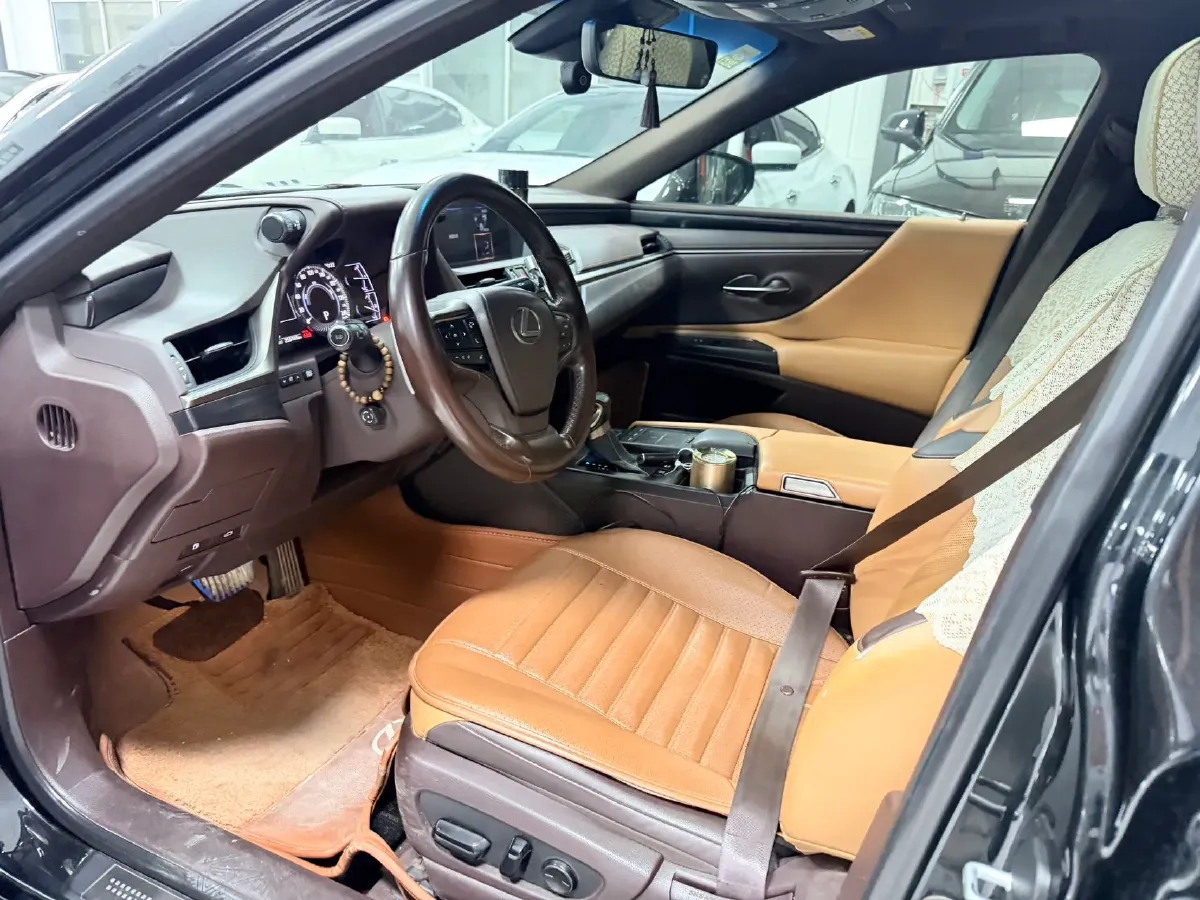 2018 Lexus ES 2.5L 178HP L4 E-CVT Hybrid,autocango,china used car exporter,china ev exporter,chinese used car exporter,chinese used ev exporter