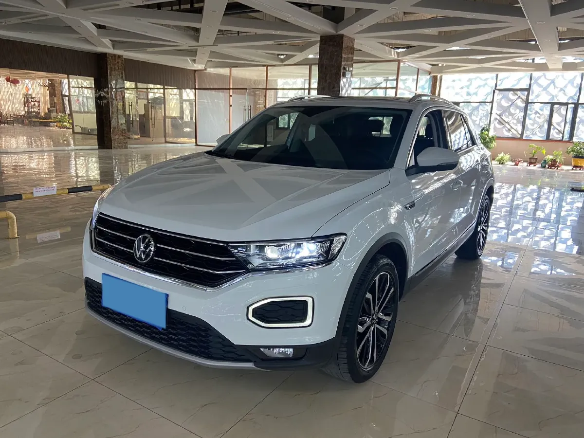 2022 Volkswagen T-Roc 1.4T 150HP L4 7DCT,autocango,china used car exporter,china ev exporter,chinese used car exporter,chinese used ev exporter