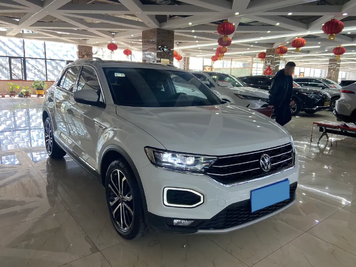 2022 Volkswagen T-Roc 1.4T 150HP L4 7DCT,autocango,china used car exporter,china ev exporter,chinese used car exporter,chinese used ev exporter