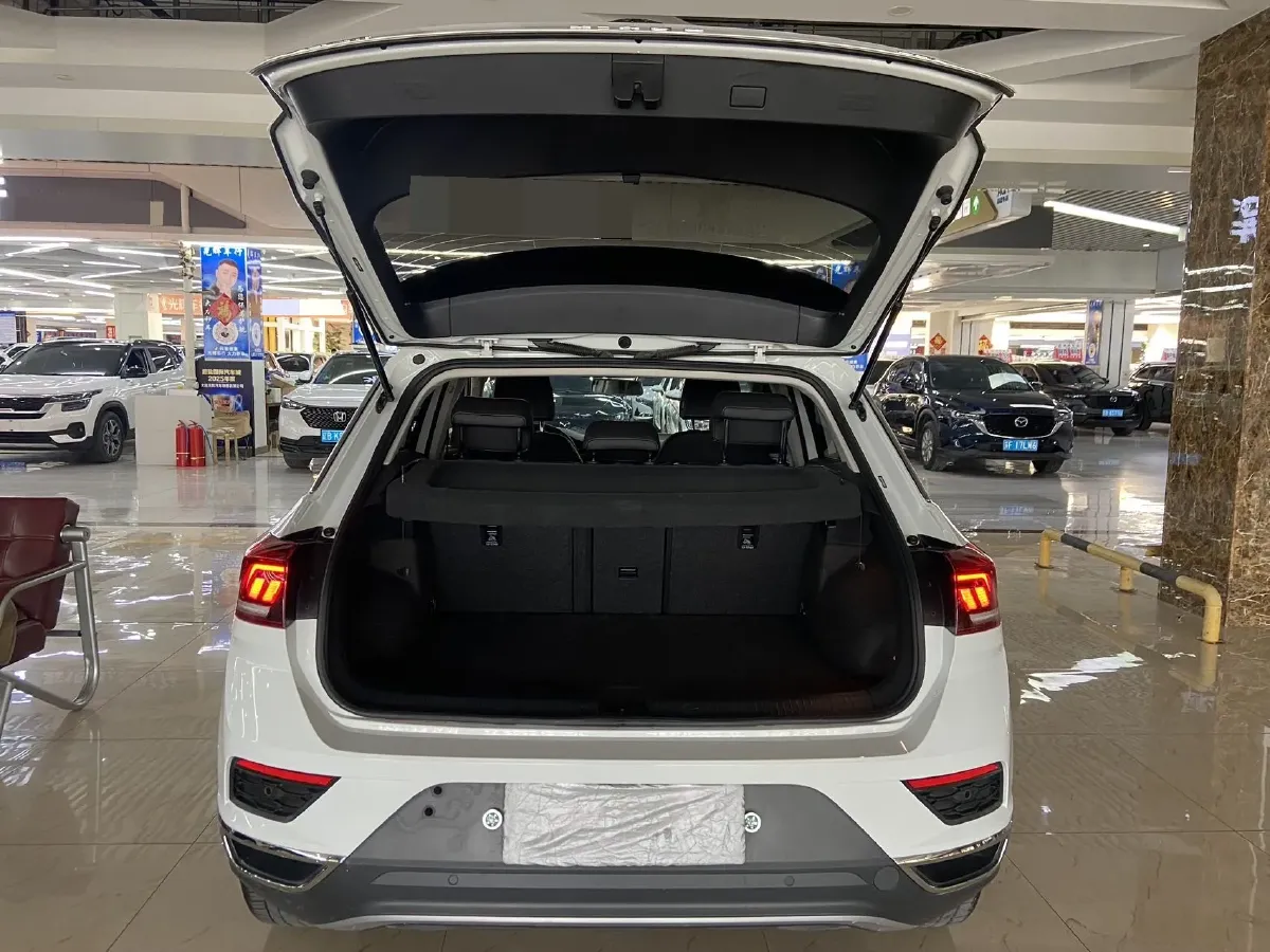 2022 Volkswagen T-Roc 1.4T 150HP L4 7DCT,autocango,china used car exporter,china ev exporter,chinese used car exporter,chinese used ev exporter