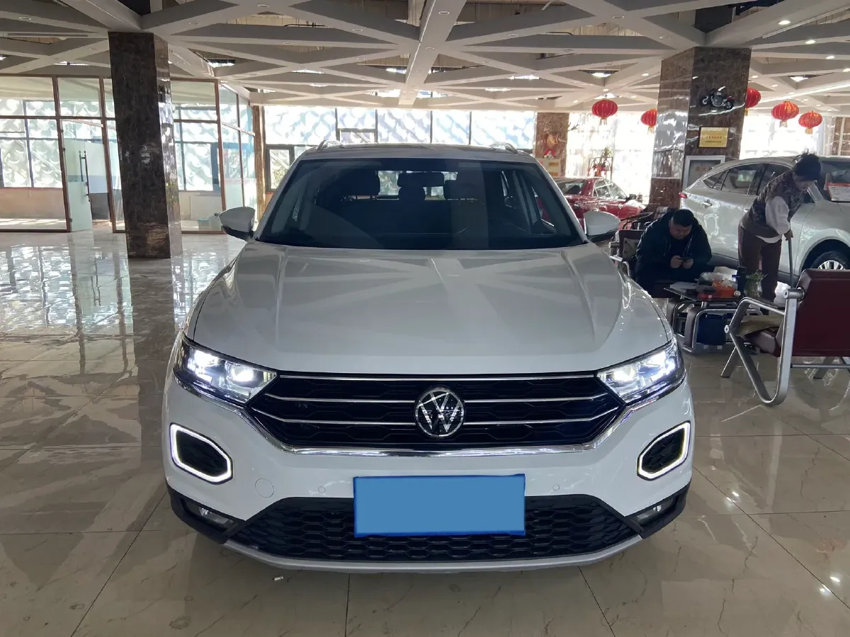2022 Volkswagen T-Roc 1.4T 150HP L4 7DCT,autocango,china used car exporter,china ev exporter,chinese used car exporter,chinese used ev exporter