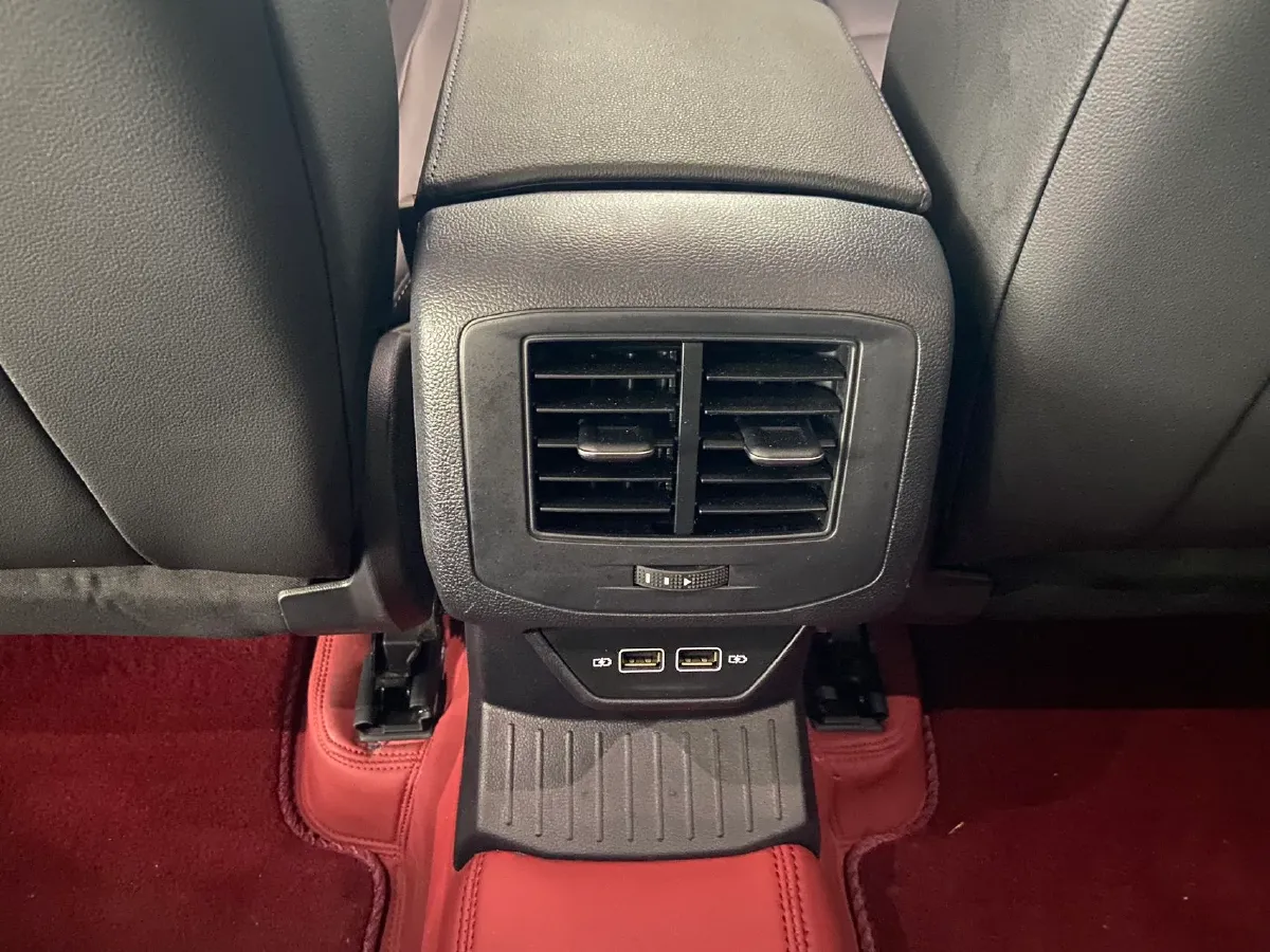 2022 Volkswagen T-Roc 1.4T 150HP L4 7DCT,autocango,china used car exporter,china ev exporter,chinese used car exporter,chinese used ev exporter