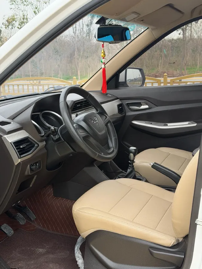 2019 WuLing HongGuang 1.5L 99HP L4 6MT,autocango,china used car exporter,china ev exporter,chinese used car exporter,chinese used ev exporter