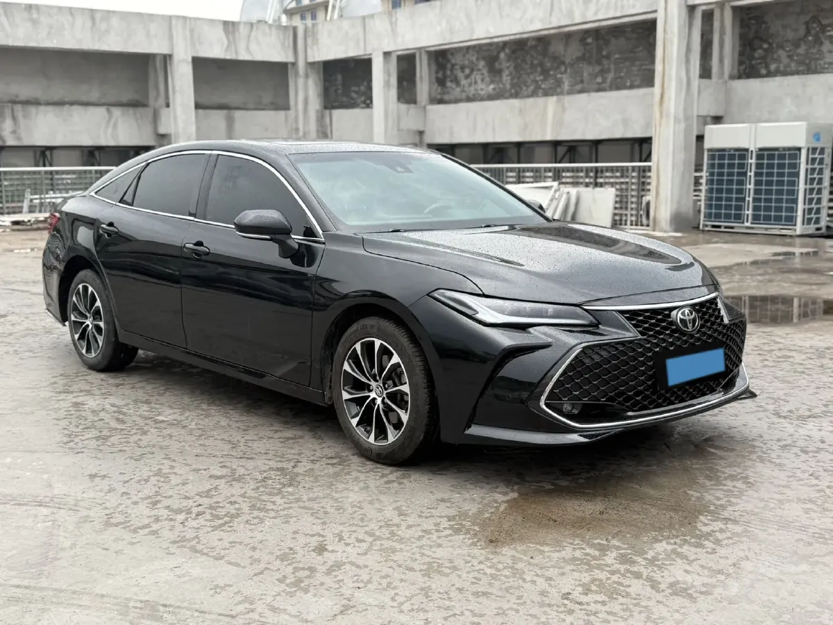 2022 Toyota Avalon 2.5L 209HP L4 8AT,autocango,china used car exporter,china ev exporter,chinese used car exporter,chinese used ev exporter