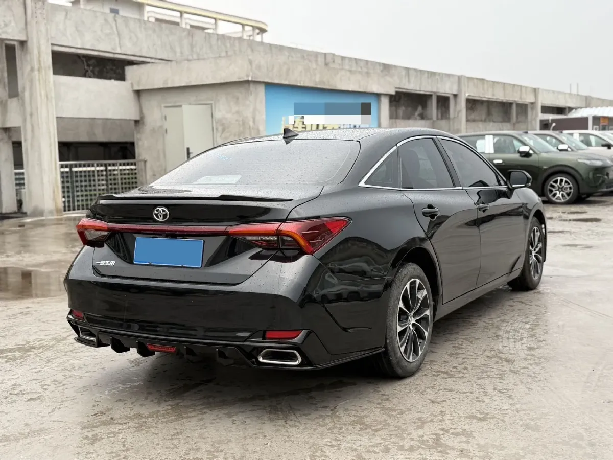 2022 Toyota Avalon 2.5L 209HP L4 8AT,autocango,china used car exporter,china ev exporter,chinese used car exporter,chinese used ev exporter