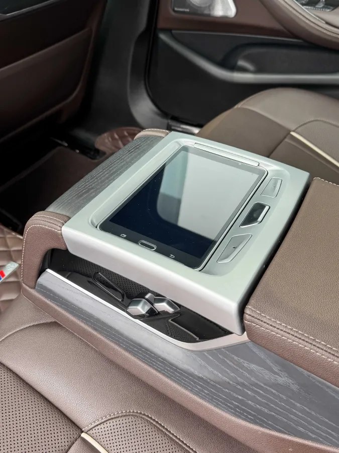 2021 BMW 5 Series 2.0T 252HP L4 8AT,autocango,china used car exporter,china ev exporter,chinese used car exporter,chinese used ev exporter