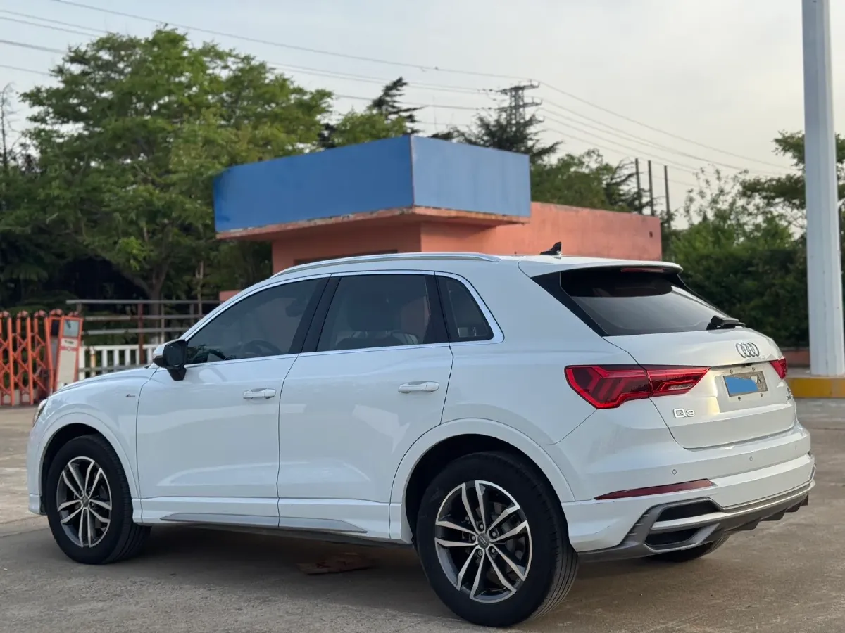 2021 Audi Q3 1.4T 150HP L4 7DCT,autocango,china used car exporter,china ev exporter,chinese used car exporter,chinese used ev exporter