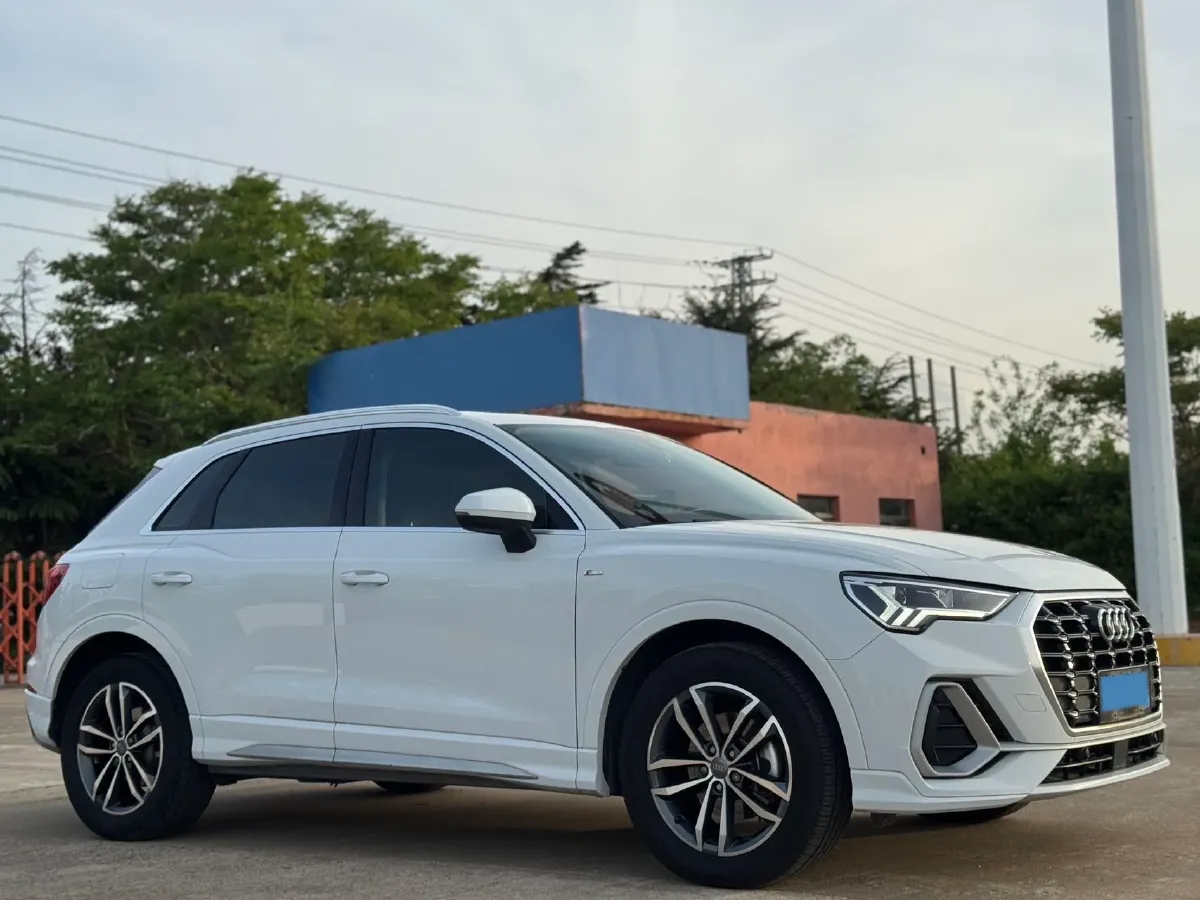 2021 Audi Q3 1.4T 150HP L4 7DCT,autocango,china used car exporter,china ev exporter,chinese used car exporter,chinese used ev exporter