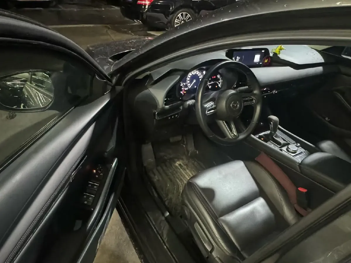 2020 Mazda 3 Axela 2.0L 158HP L4 6AT,autocango,china used car exporter,china ev exporter,chinese used car exporter,chinese used ev exporter