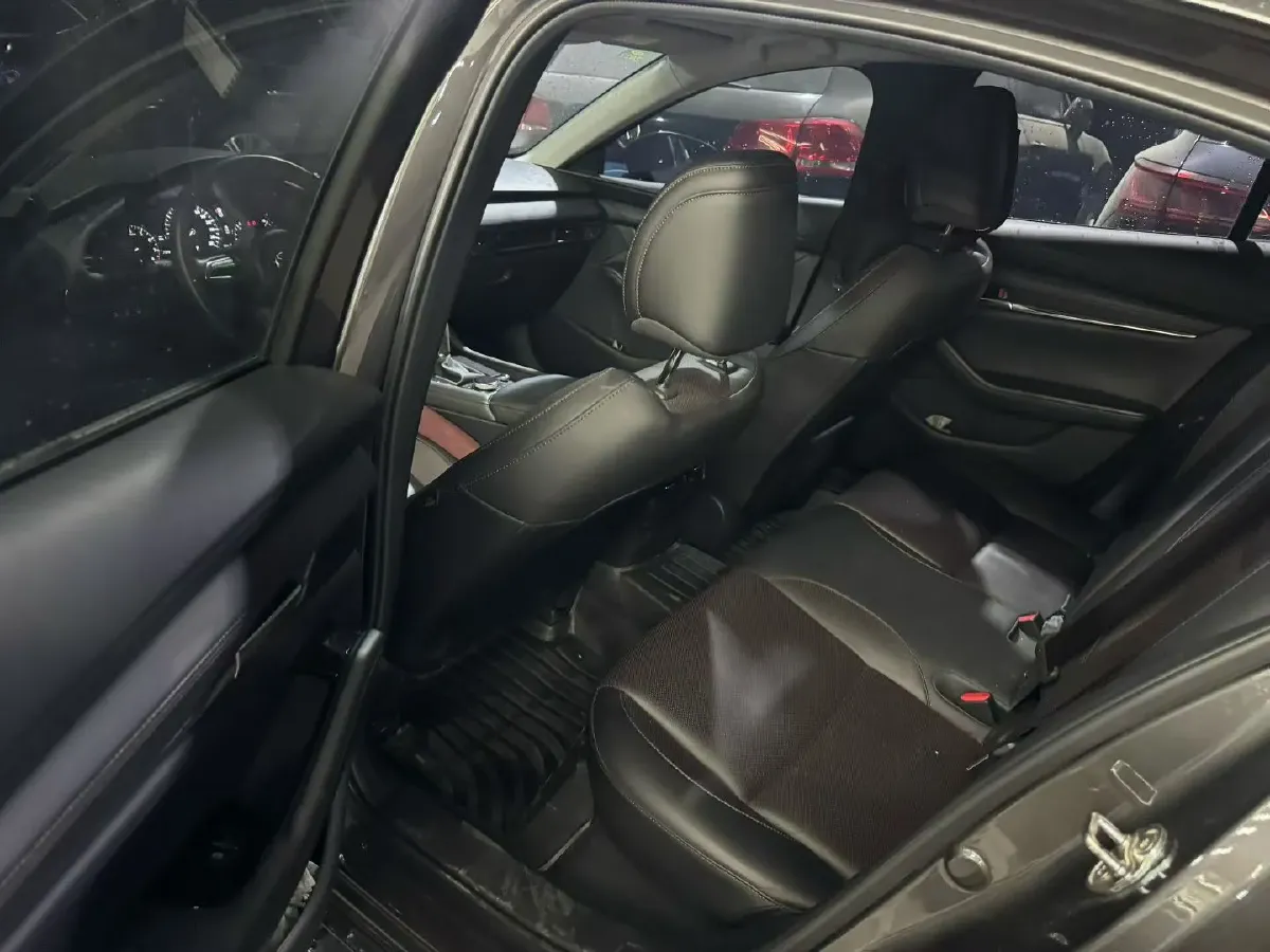 2020 Mazda 3 Axela 2.0L 158HP L4 6AT,autocango,china used car exporter,china ev exporter,chinese used car exporter,chinese used ev exporter