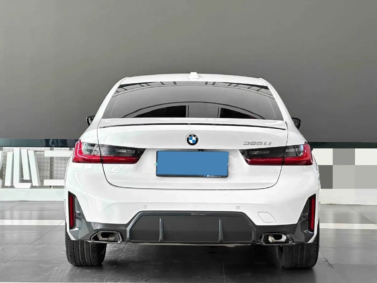 2023 BMW 3 Series 2.0T 184HP L4 8AT,autocango,china used car exporter,china ev exporter,chinese used car exporter,chinese used ev exporter
