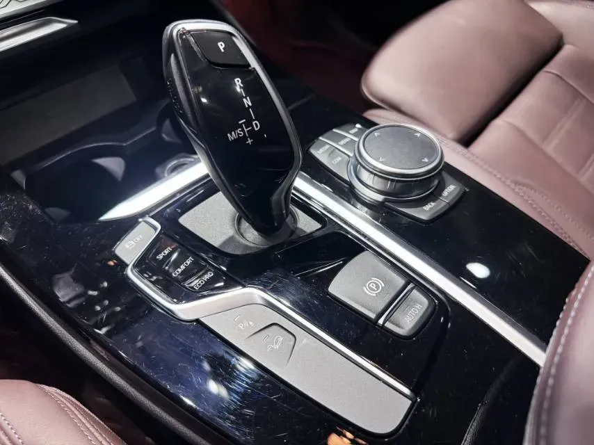 2021 BMW X3 2.0T 224HP L4 8AT,autocango,china used car exporter,china ev exporter,chinese used car exporter,chinese used ev exporter