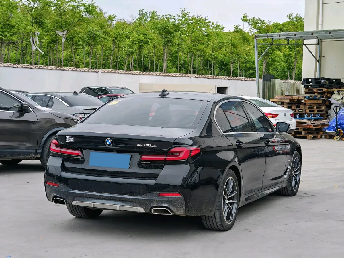 2021 BMW 5 Series 2.0T 184HP L4 8AT PHEV 17.7KWH,autocango,china used car exporter,china ev exporter,chinese used car exporter,chinese used ev exporter