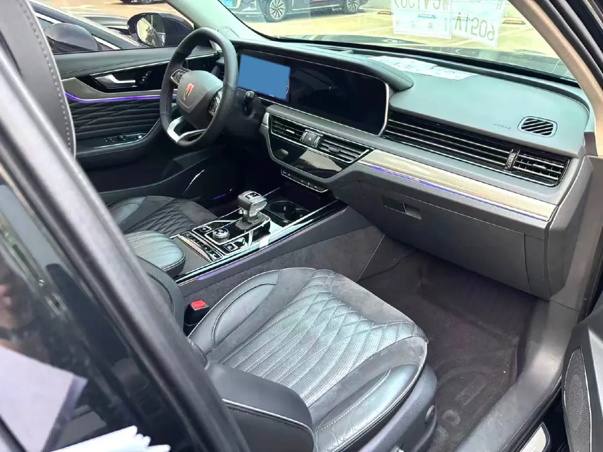 2022 HongQi HS5 2.0T 224HP L4 6AT,autocango,china used car exporter,china ev exporter,chinese used car exporter,chinese used ev exporter