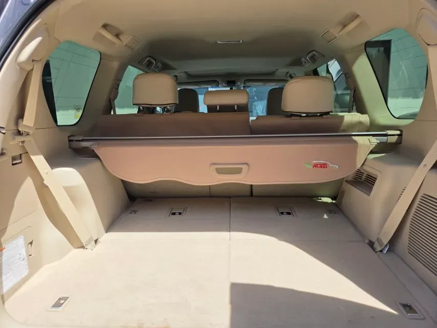 2019 Land Rover Range Rover Velar 2.0T 300HP L4 8AT,autocango,china used car exporter,china ev exporter,chinese used car exporter,chinese used ev exporter