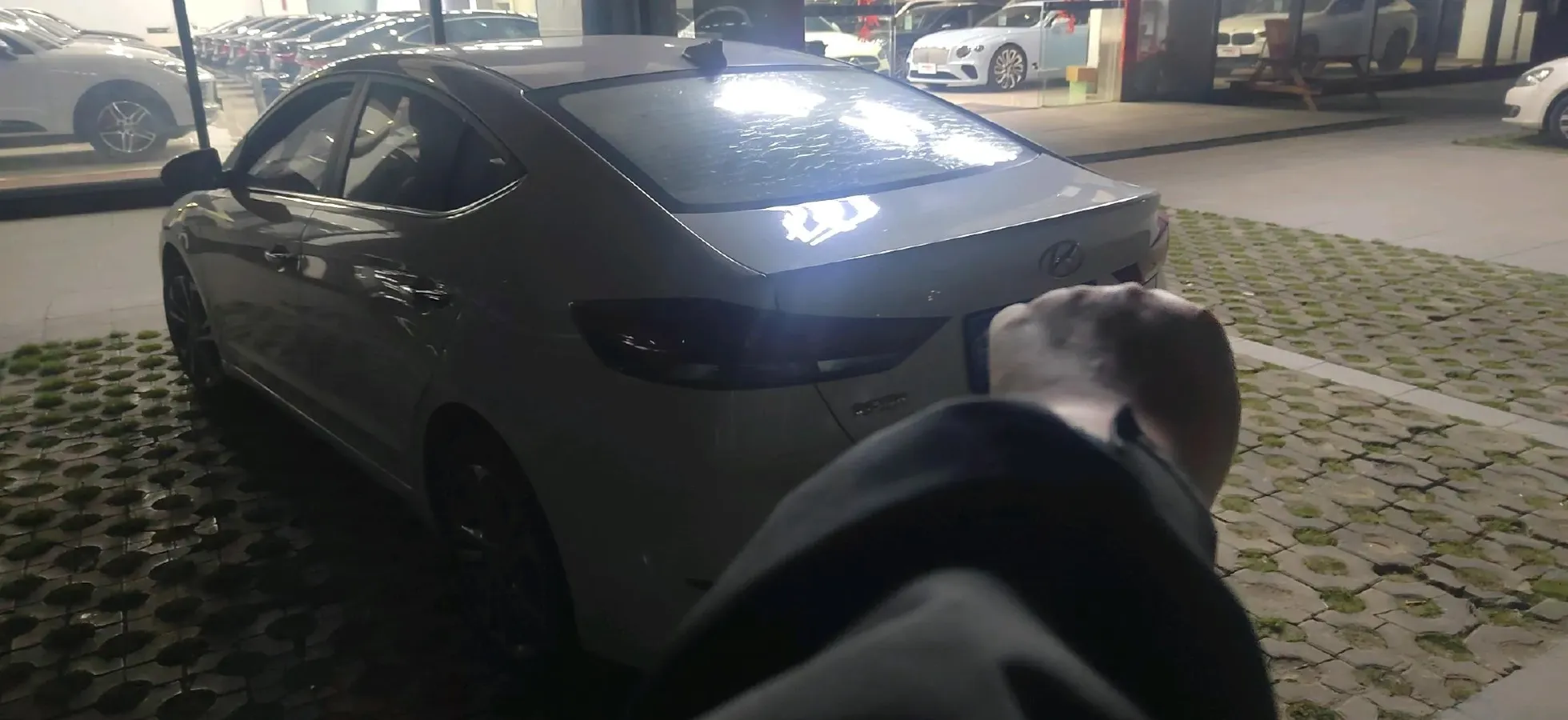 2016 Hyundai Elantra 1.6L 130HP L4 6AT,autocango,china used car exporter,china ev exporter,chinese used car exporter,chinese used ev exporter