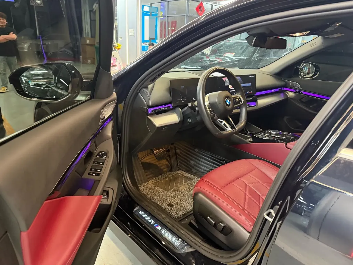 2024 BMW 5 Series 2.0T 258HP L4 8AT,autocango,china used car exporter,china ev exporter,chinese used car exporter,chinese used ev exporter