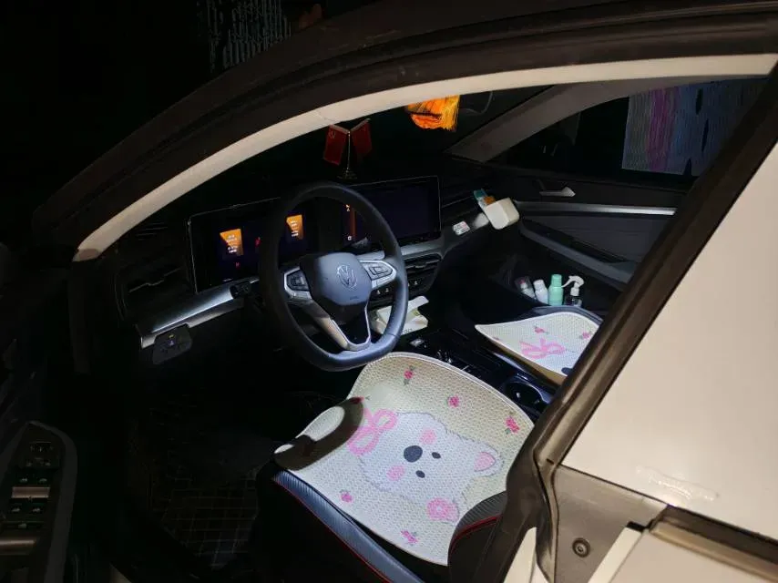 2025 Volkswagen Lamando 1.4T 150HP L4 7DCT,autocango,china used car exporter,china ev exporter,chinese used car exporter,chinese used ev exporter