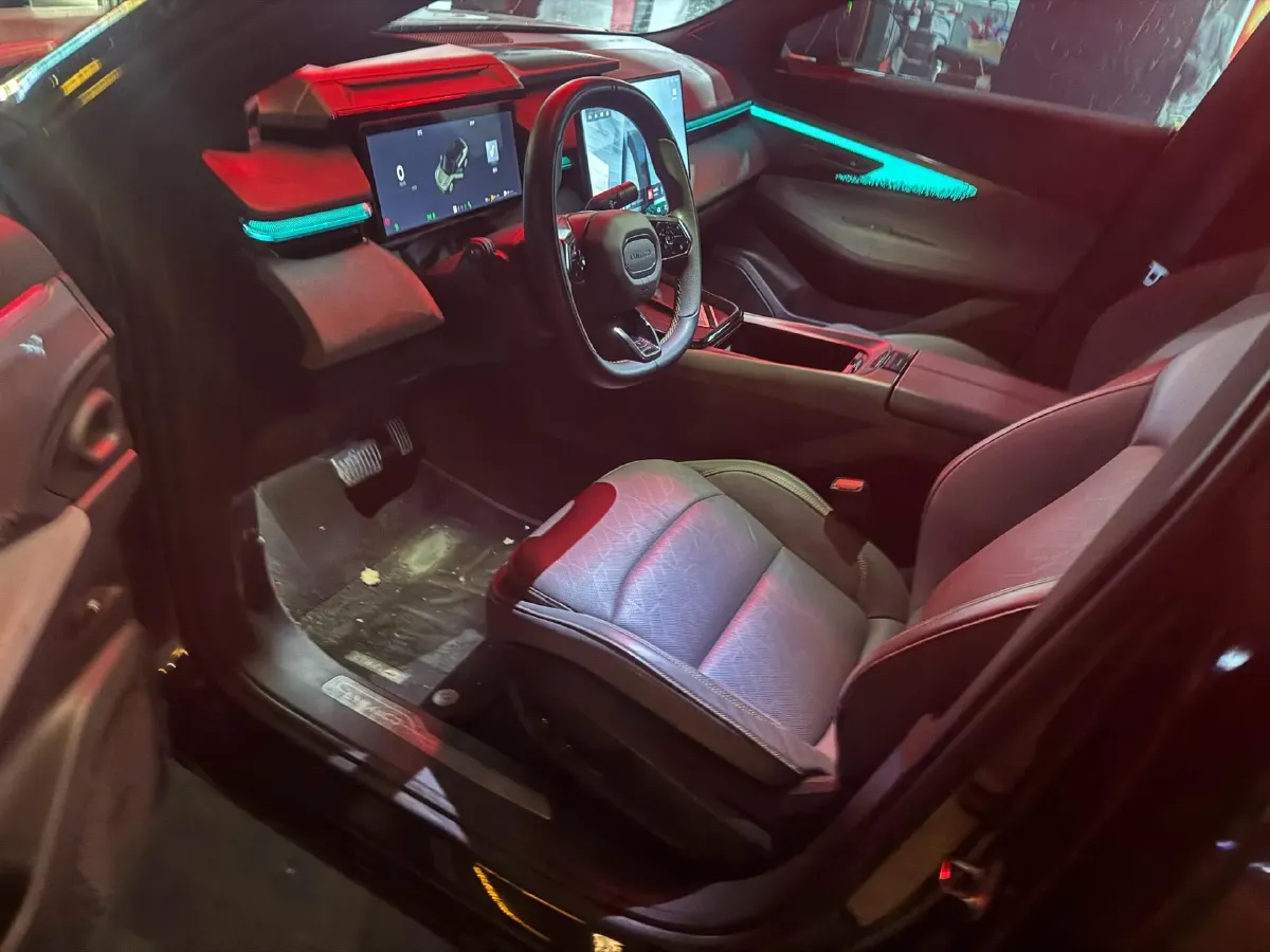 2024 LYNK&CO 08 EM-P 1.5T 163HP L4 3DHT PHEV 21.2KWH,autocango,china used car exporter,china ev exporter,chinese used car exporter,chinese used ev exporter