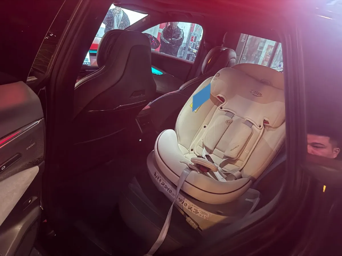 2024 LYNK&CO 08 EM-P 1.5T 163HP L4 3DHT PHEV 21.2KWH,autocango,china used car exporter,china ev exporter,chinese used car exporter,chinese used ev exporter