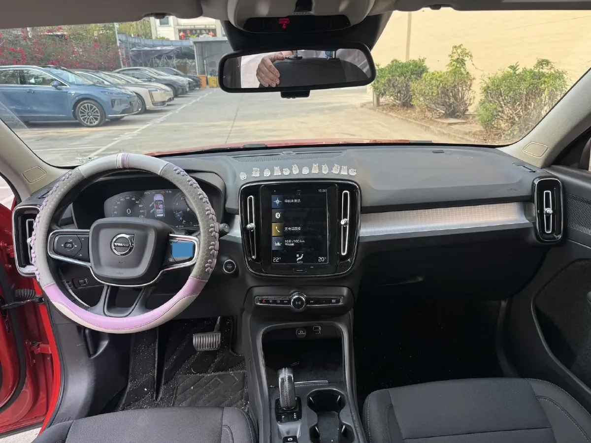 2021 Volvo XC40 2.0T 190HP L4 8AT,autocango,china used car exporter,china ev exporter,chinese used car exporter,chinese used ev exporter