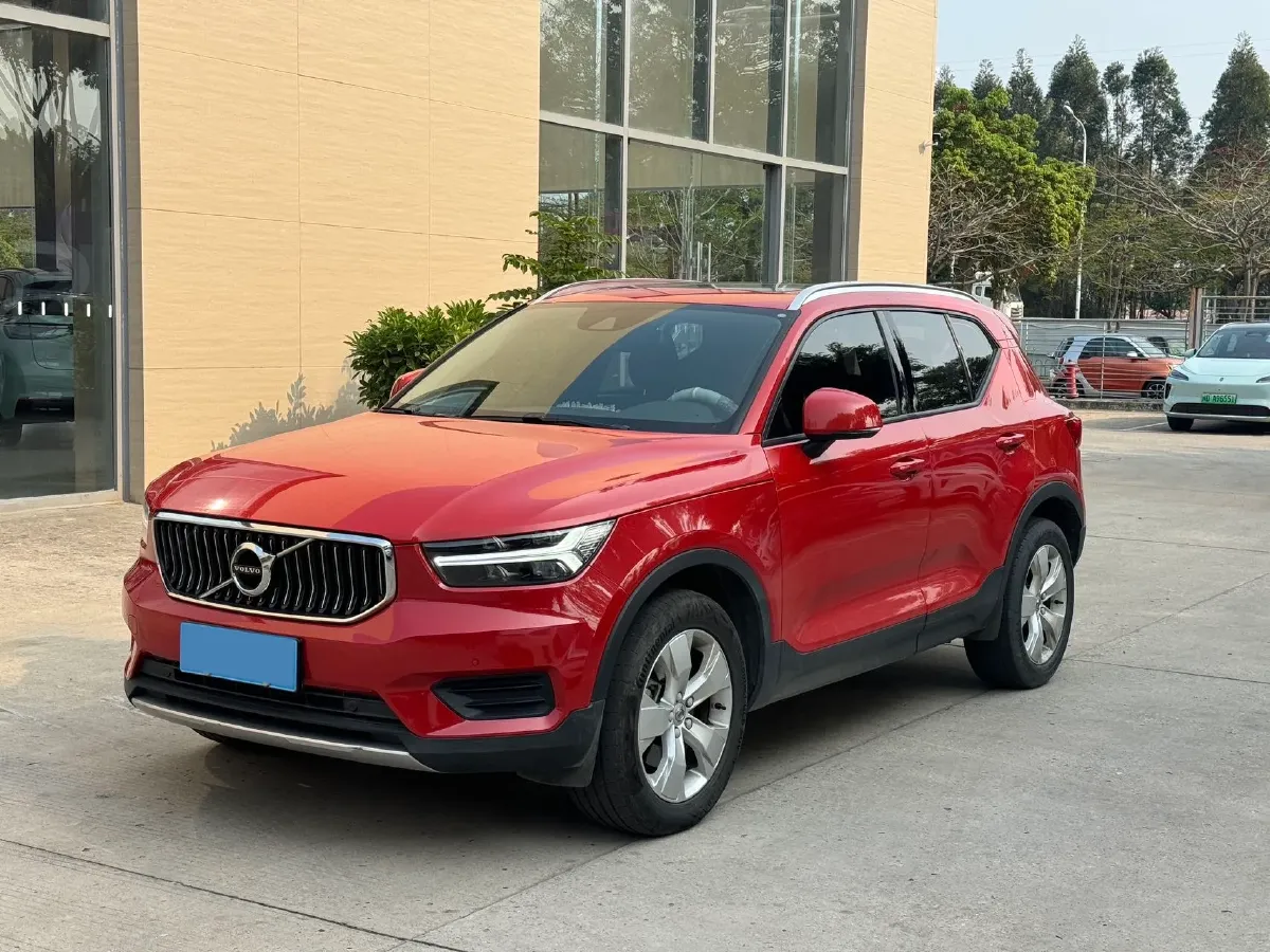 2021 Volvo XC40 2.0T 190HP L4 8AT,autocango,china used car exporter,china ev exporter,chinese used car exporter,chinese used ev exporter