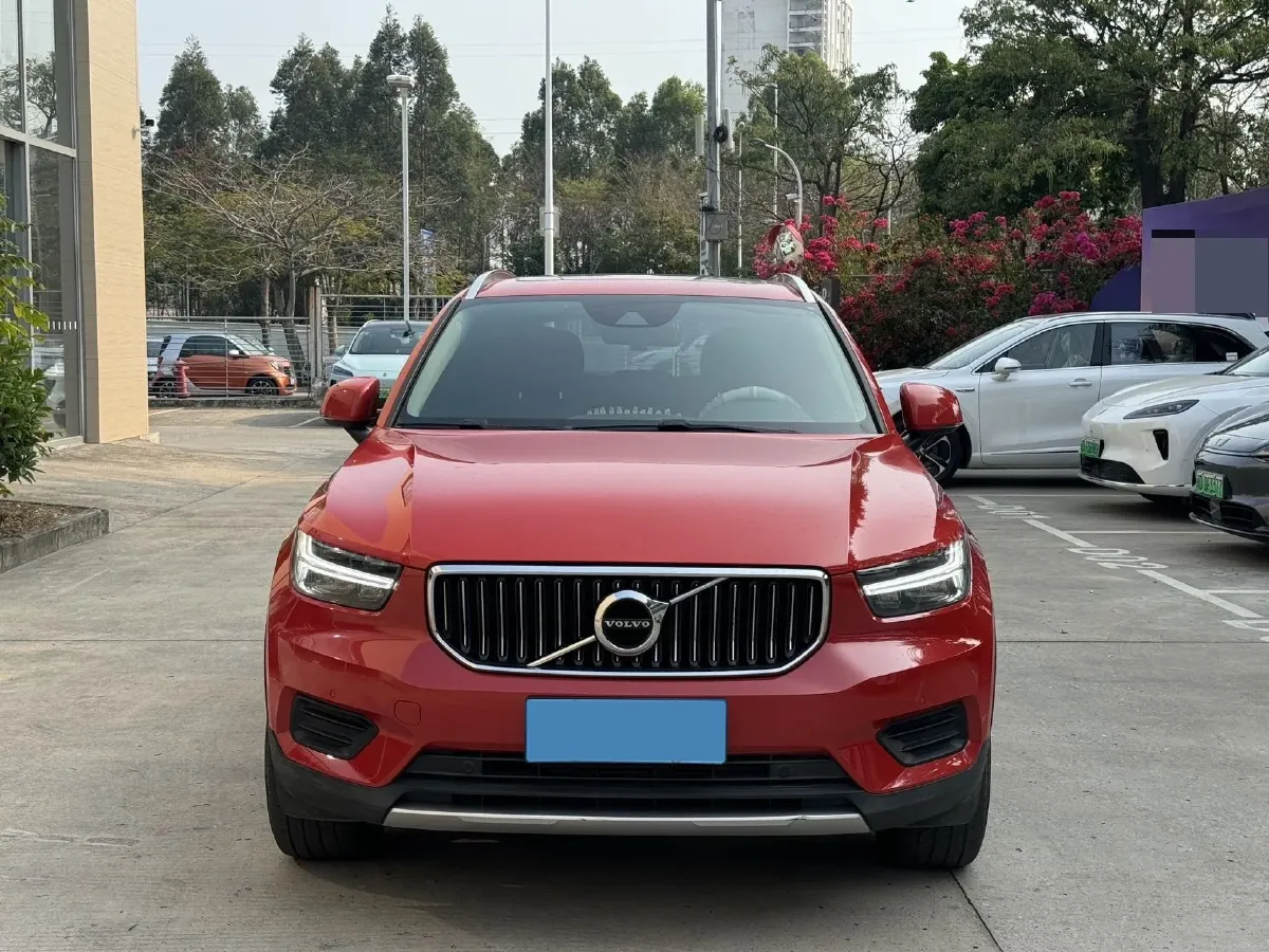 2021 Volvo XC40 2.0T 190HP L4 8AT,autocango,china used car exporter,china ev exporter,chinese used car exporter,chinese used ev exporter