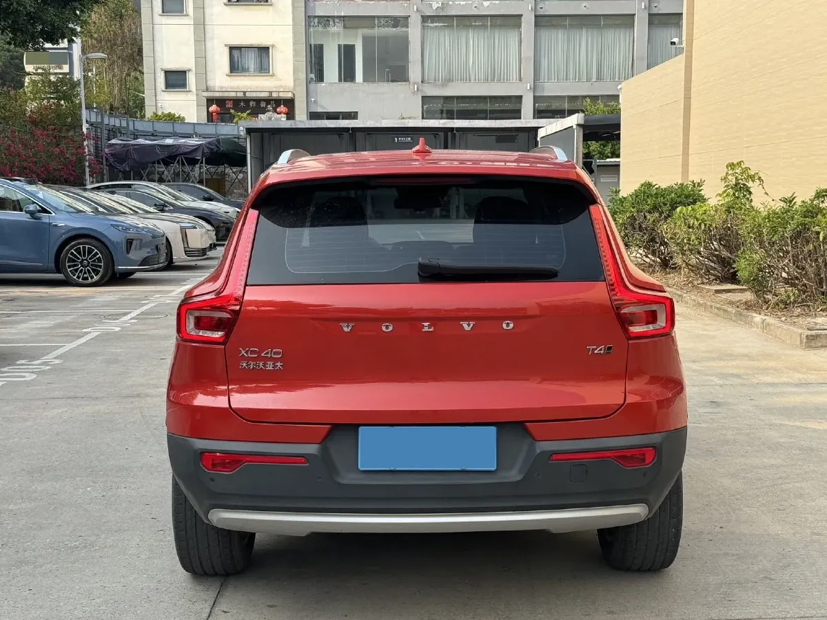 2021 Volvo XC40 2.0T 190HP L4 8AT,autocango,china used car exporter,china ev exporter,chinese used car exporter,chinese used ev exporter