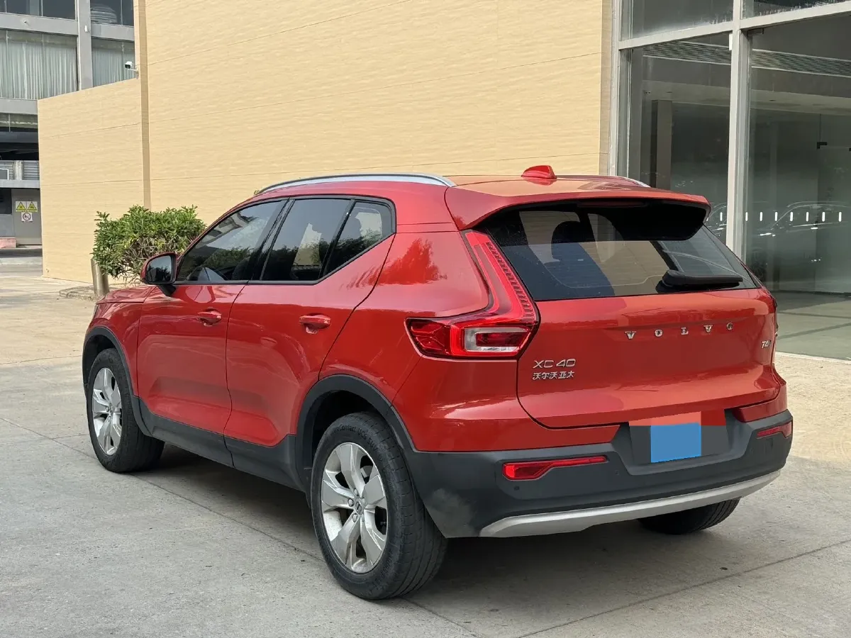 2021 Volvo XC40 2.0T 190HP L4 8AT,autocango,china used car exporter,china ev exporter,chinese used car exporter,chinese used ev exporter