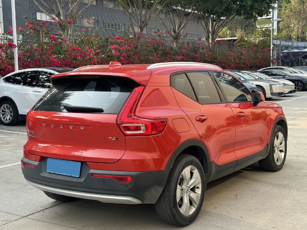 2021 Volvo XC40 2.0T 190HP L4 8AT,autocango,china used car exporter,china ev exporter,chinese used car exporter,chinese used ev exporter