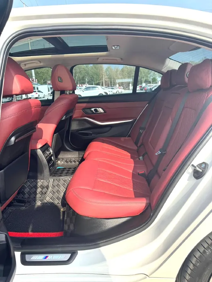 2022 BMW 3 Series 2.0T 156HP L4 8AT,autocango,china used car exporter,china ev exporter,chinese used car exporter,chinese used ev exporter