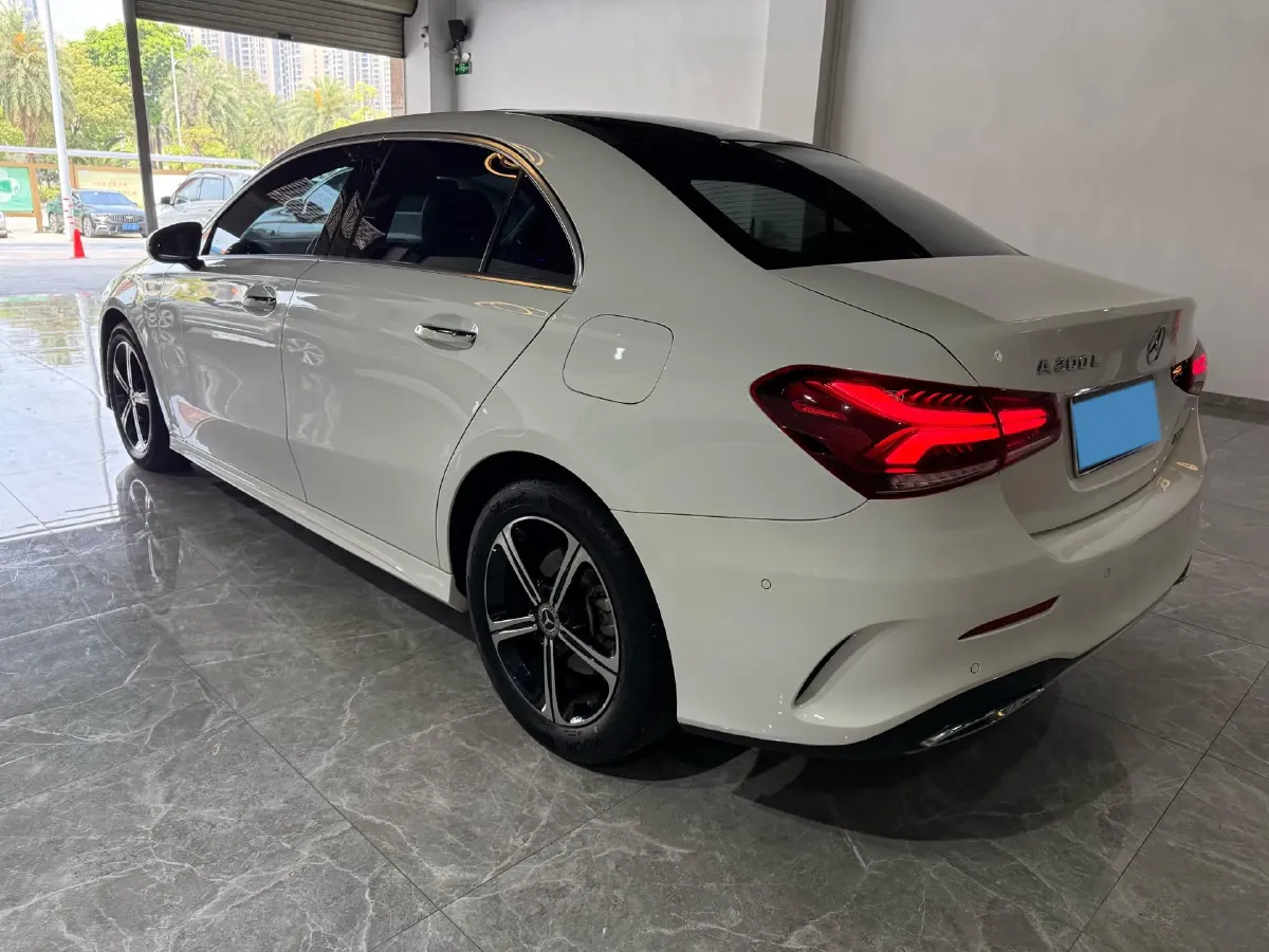 2022 Mercedes-Benz A Class 1.3T 163HP L4 7DCT,autocango,china used car exporter,china ev exporter,chinese used car exporter,chinese used ev exporter