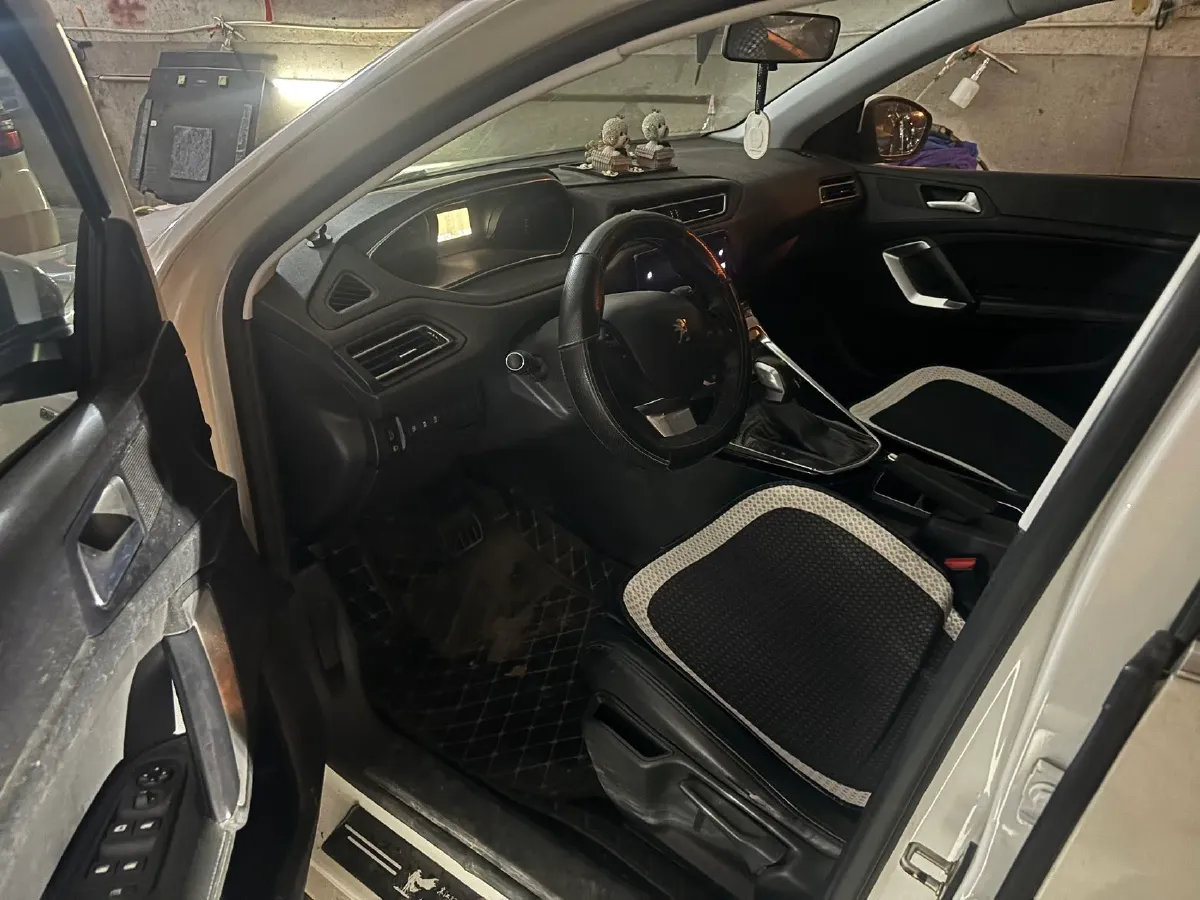 2019 Peugeot 308 1.2T 136HP L3 6AT,autocango,china used car exporter,china ev exporter,chinese used car exporter,chinese used ev exporter