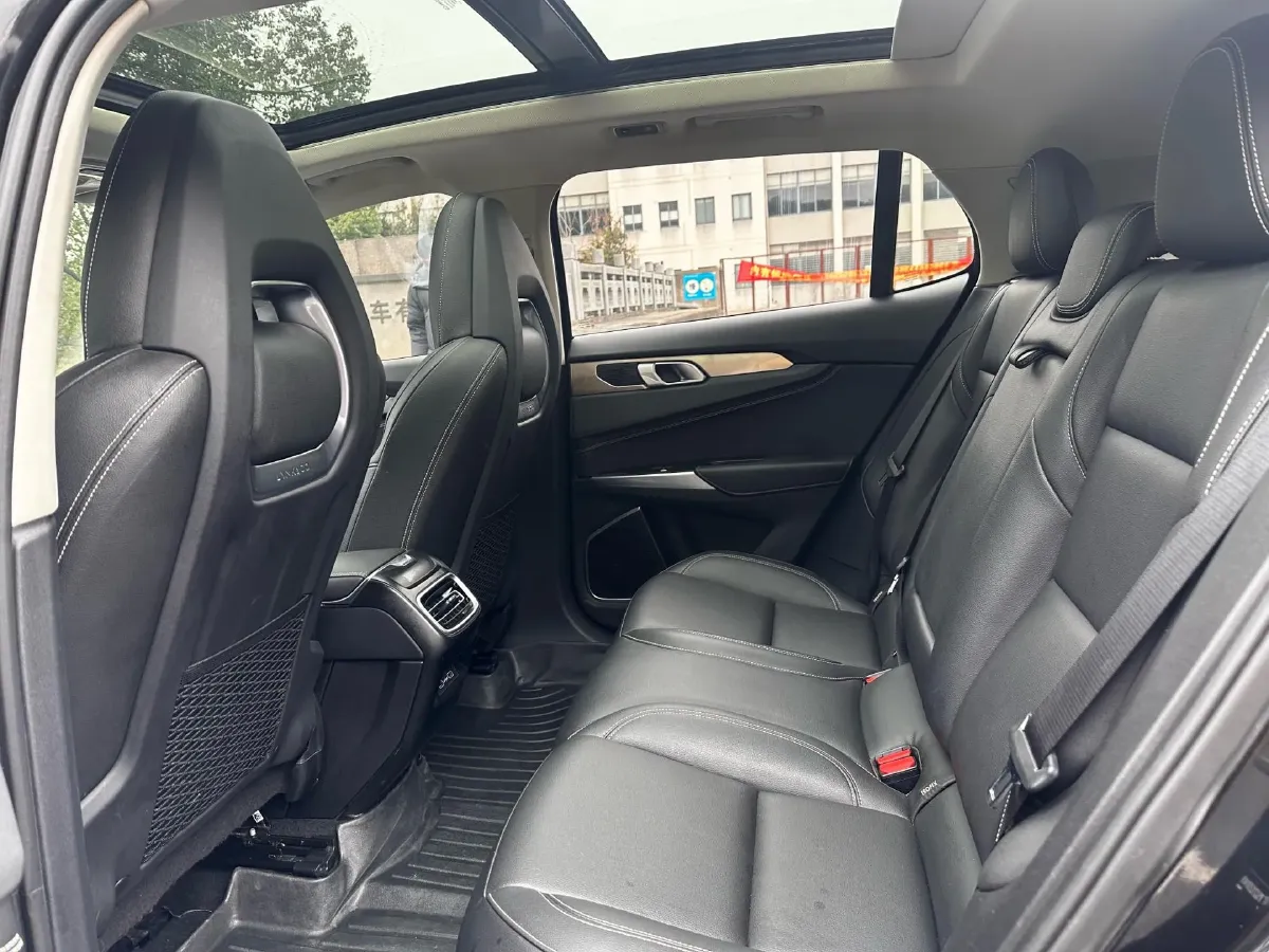 2019 LYNK&CO 01 2.0T 190HP L4 6AT,autocango,china used car exporter,china ev exporter,chinese used car exporter,chinese used ev exporter