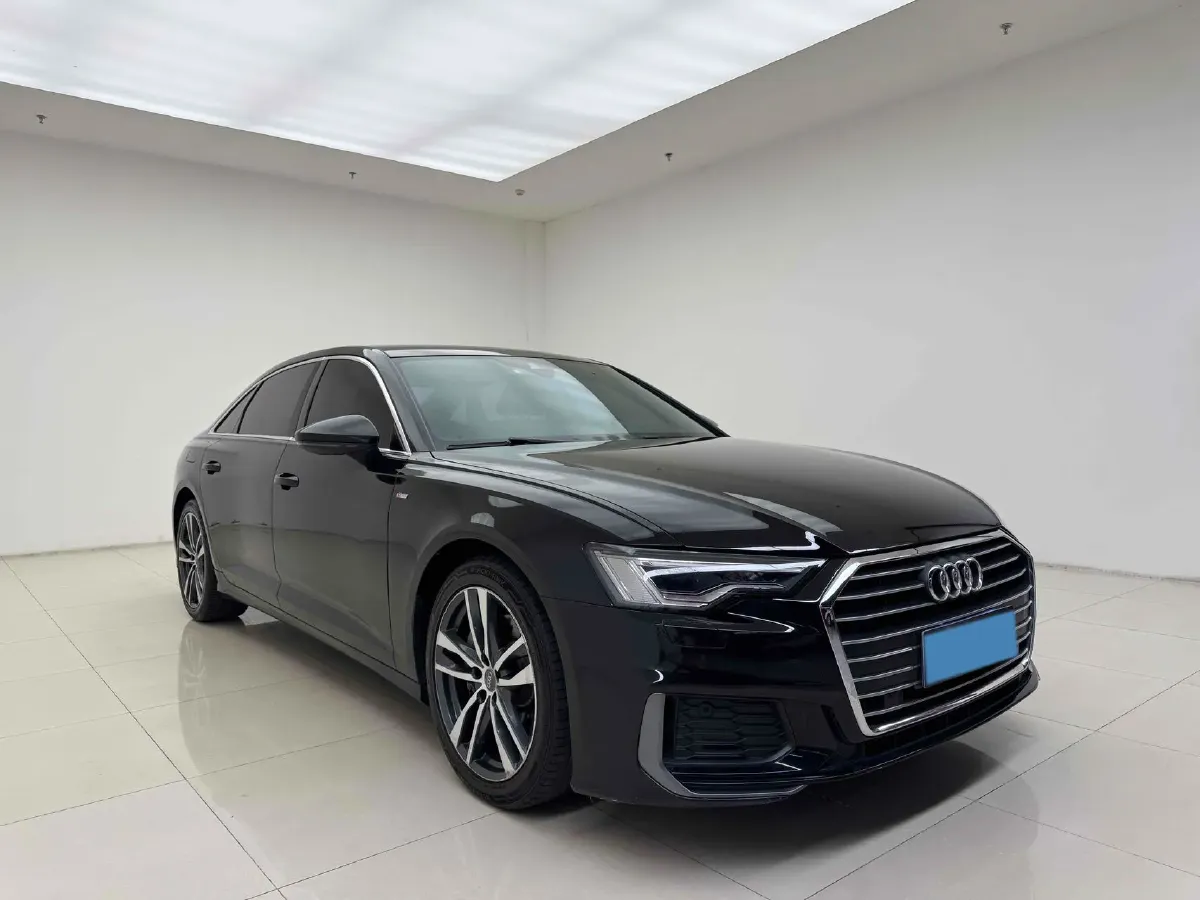 2020 Audi A6L 2.0T 190HP L4 7DCT,autocango,china used car exporter,china ev exporter,chinese used car exporter,chinese used ev exporter