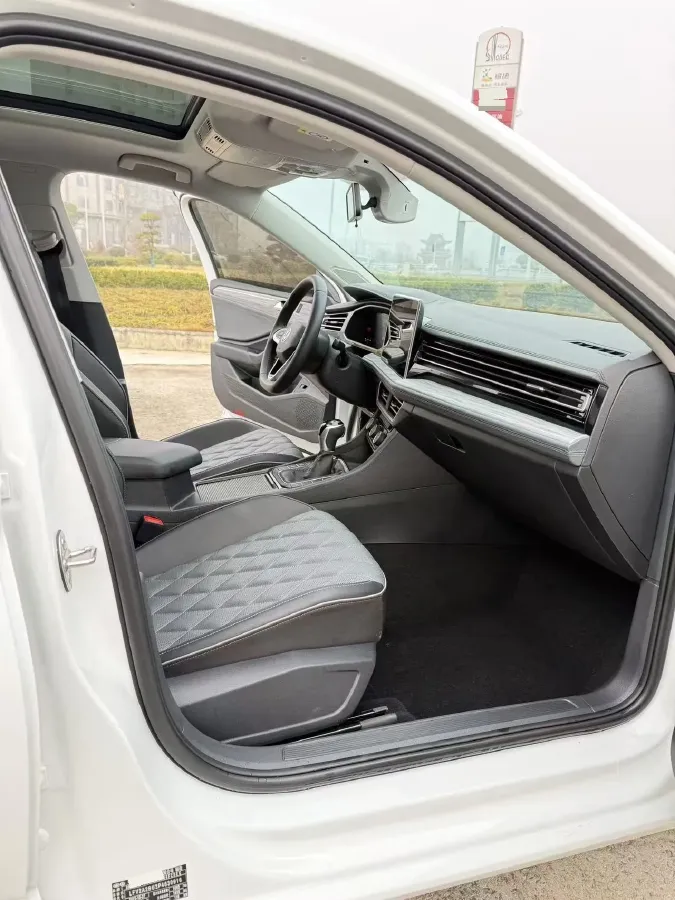 2023 Volkswagen Sagitar 1.5T 160HP L4 7DCT,autocango,china used car exporter,china ev exporter,chinese used car exporter,chinese used ev exporter