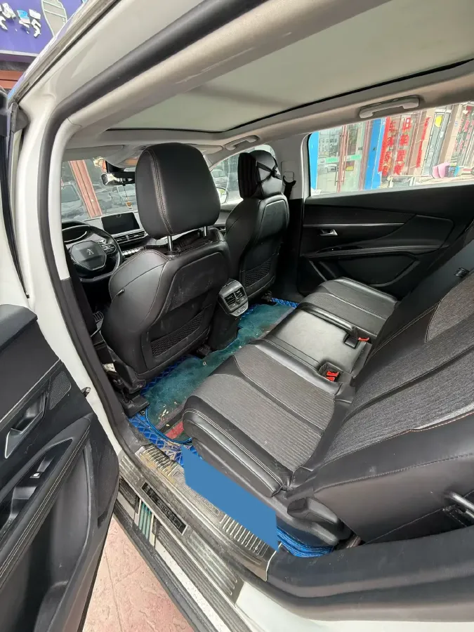 2017 Peugeot 5008 1.6T 167HP L4 6AT,autocango,china used car exporter,china ev exporter,chinese used car exporter,chinese used ev exporter