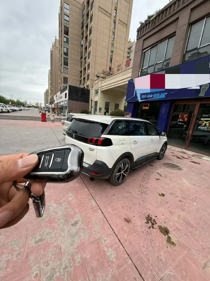 2017 Peugeot 5008 1.6T 167HP L4 6AT,autocango,china used car exporter,china ev exporter,chinese used car exporter,chinese used ev exporter