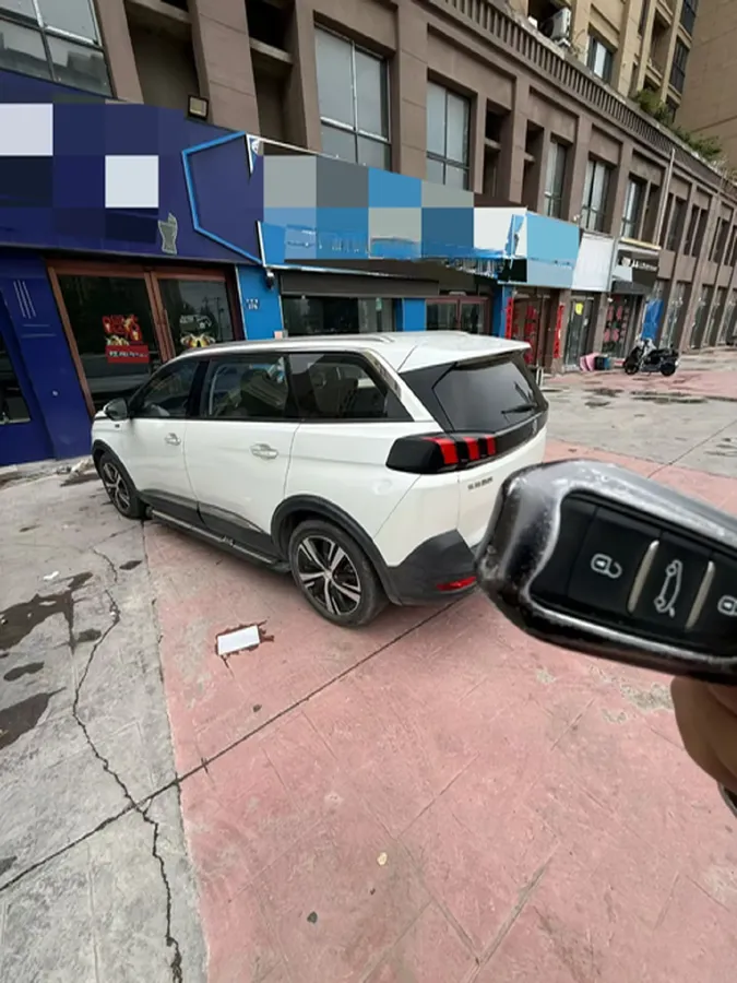 2017 Peugeot 5008 1.6T 167HP L4 6AT,autocango,china used car exporter,china ev exporter,chinese used car exporter,chinese used ev exporter