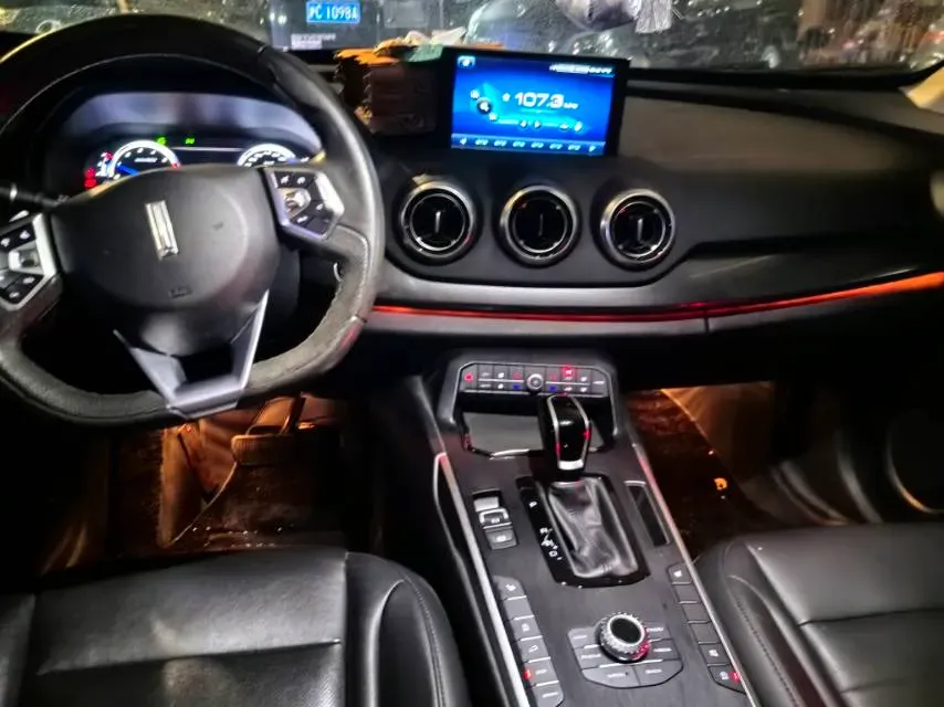 2017 WEY VV7 2.0T 234HP L4 7DCT,autocango,china used car exporter,china ev exporter,chinese used car exporter,chinese used ev exporter