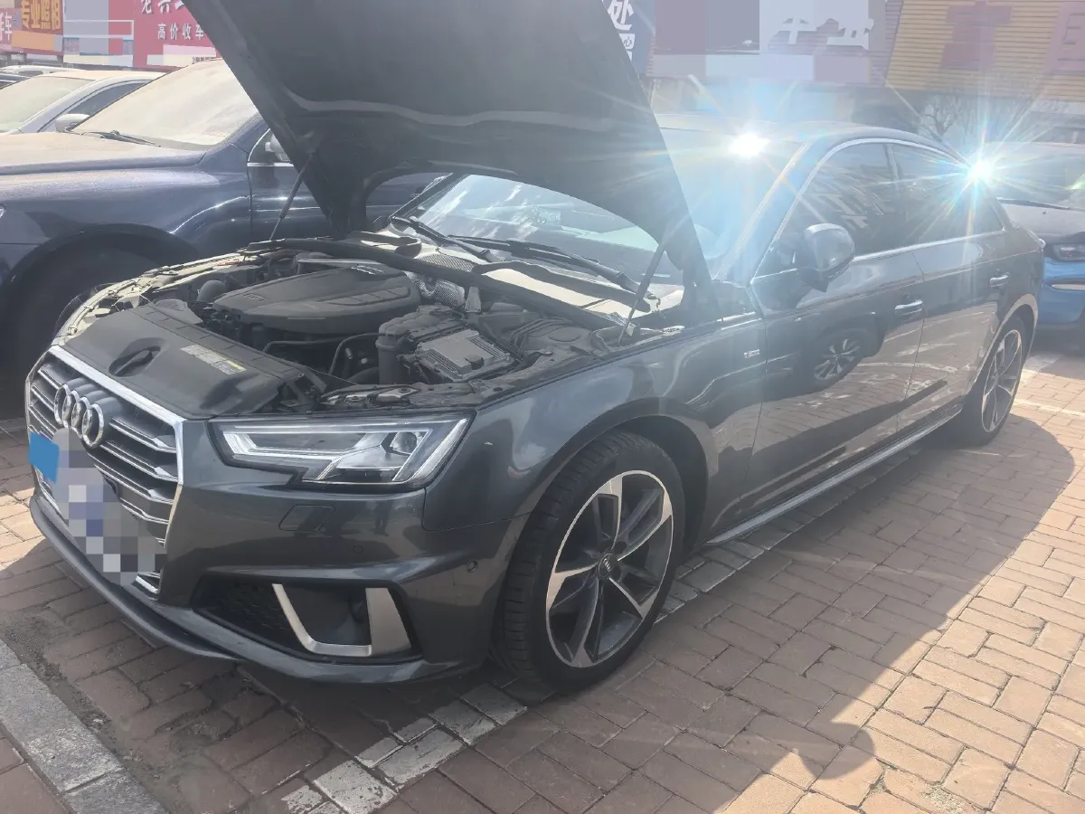 2019 Audi A4L 2.0T 190HP L4 7DCT,autocango,china used car exporter,china ev exporter,chinese used car exporter,chinese used ev exporter